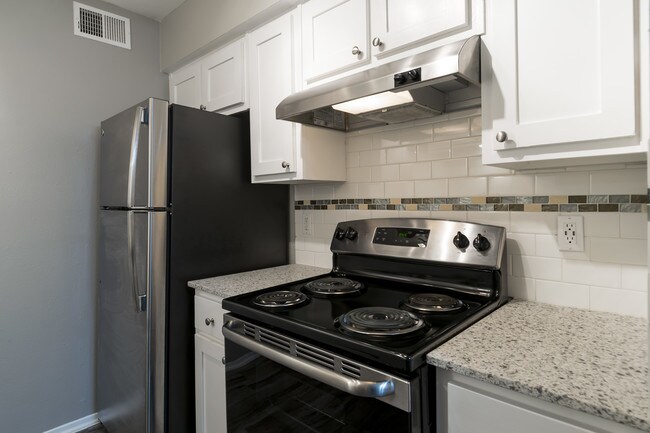 Kingswood Apartments