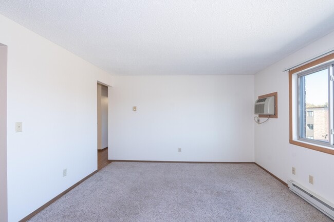 Apartamentos en Hartford, Fargo, ND | 11A | Sala de estar