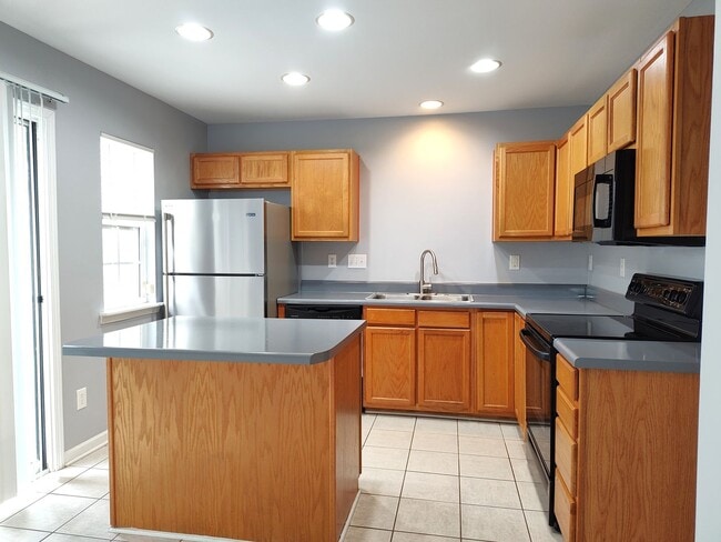 Photo - Pristine 2 Story townhome located in the Bennington Place Community!