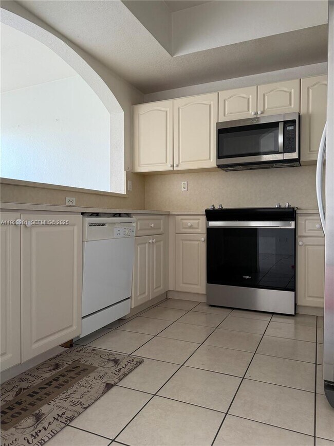 Photo - 8854 W Flagler St Unidad 210