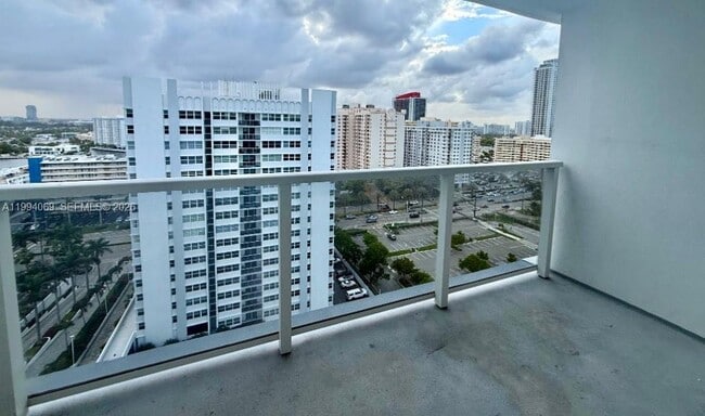 Photo - 1890 S Ocean Dr Unit 1807