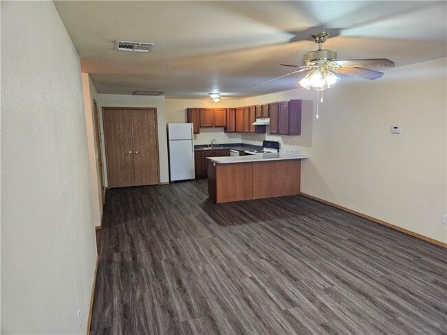 121 Sadie Ln
