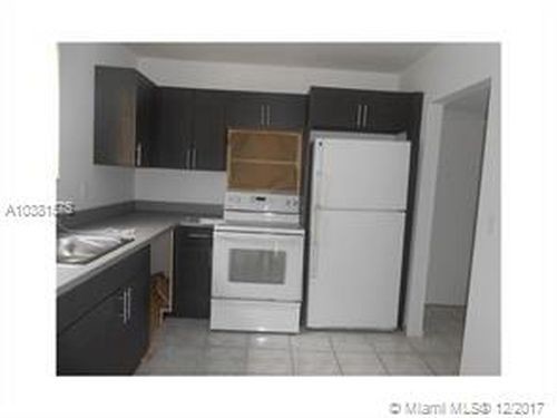 Photo - 2832 Fillmore St