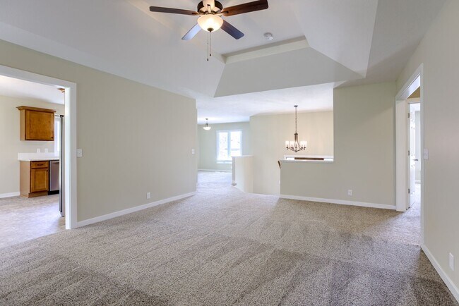 Photo - 3 Bedroom Bellevue Home!!