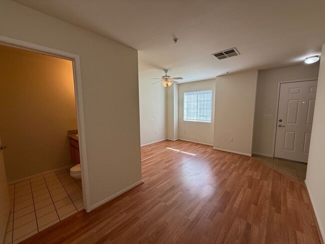 Photo - 600 Hosking Ave Unit B