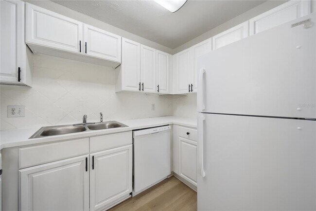 Photo - 13690 Orange Sunset Dr Unit 202