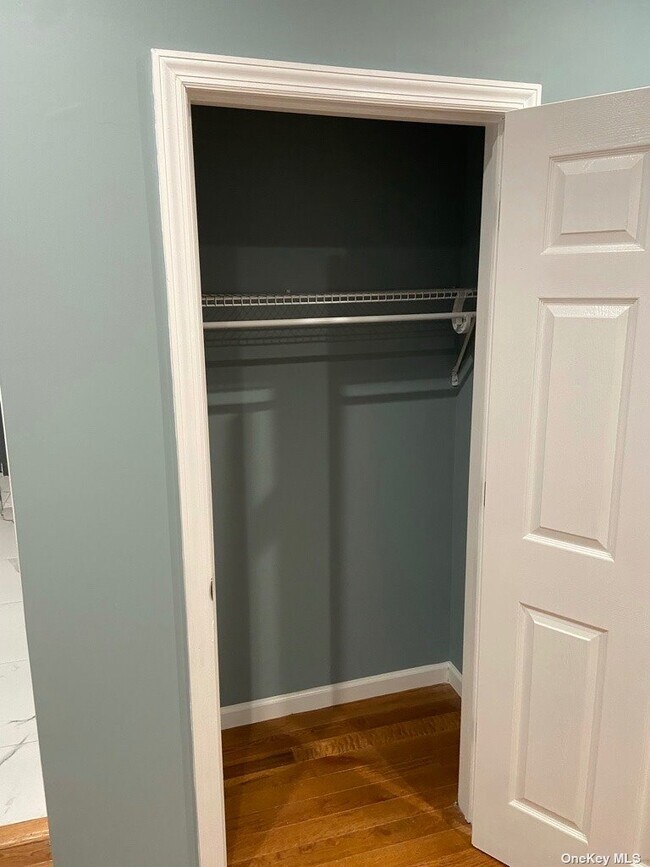 Photo - 630 E 230th St Unidad 2F