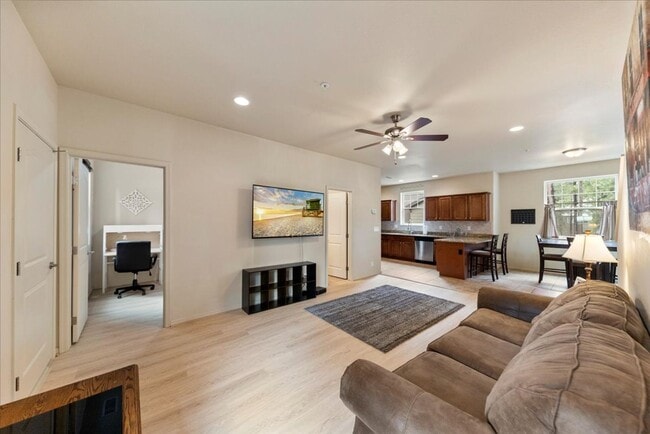 Photo - Railroad Springs Townhome for Rent!