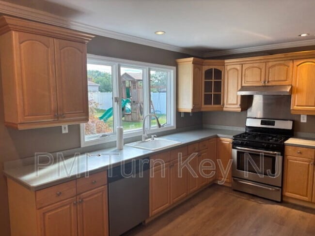Photo - 174 Stowe St