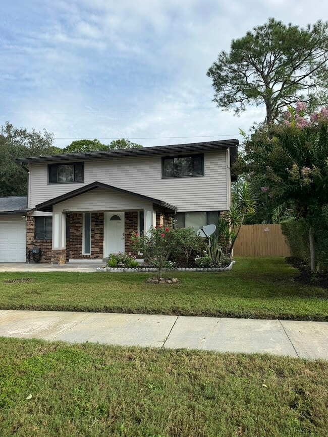 Photo - 4123 Lazy Hollow Ln N