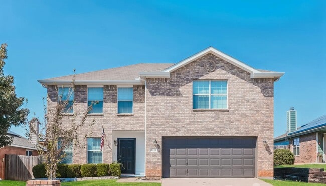 Building Photo - Modern 3-Bedroom Sanctuary in a Sought-After Location