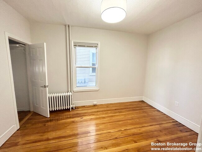 Photo - 157 E Cottage St Unit 1