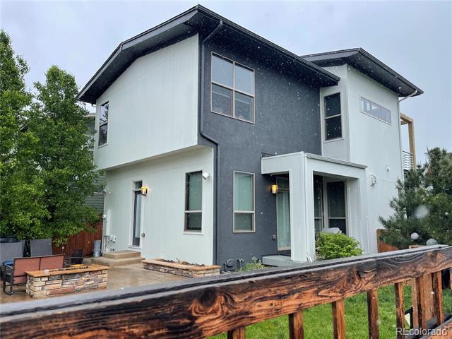 8263 E 29th Pl
