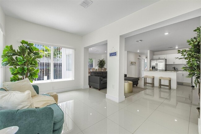 Photo - 1924 SW 20th St