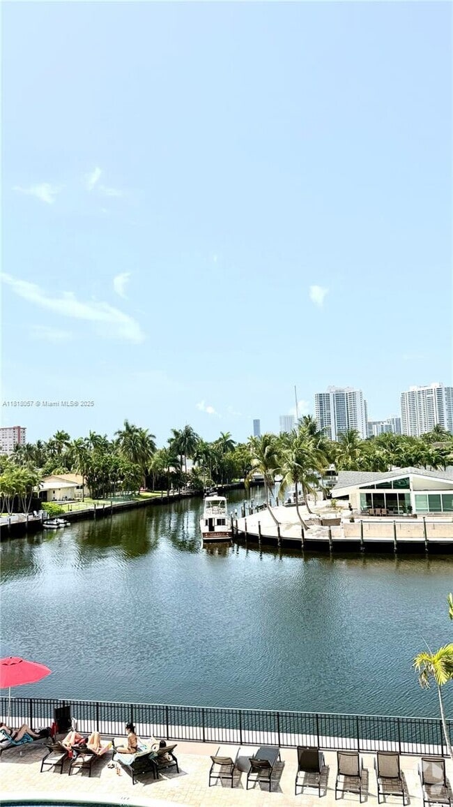 Building Photo - 301 Golden Isles Dr Unit 408 Rental