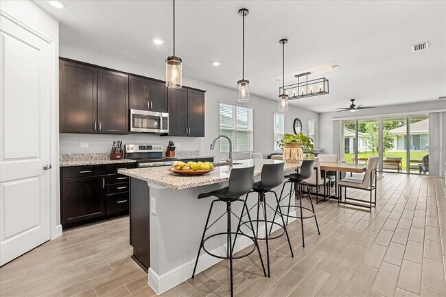 Photo - 1020 River Otter Wy