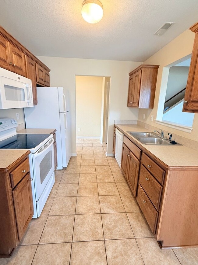 2410 Brooke Bend