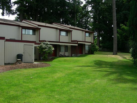 Building Photo - 1010 Midway Dr NE