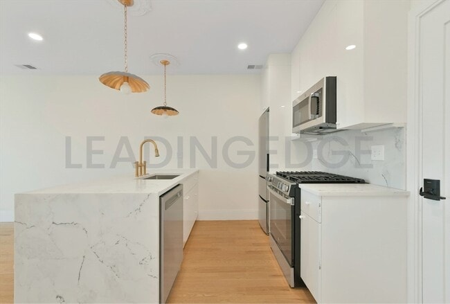 Photo - 219 Paris St Unit 4