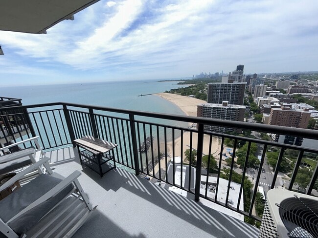Photo - 6007 N Sheridan Rd Condo Unit 31J