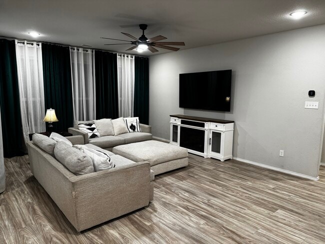 Photo - 4139 Down Rush Dr