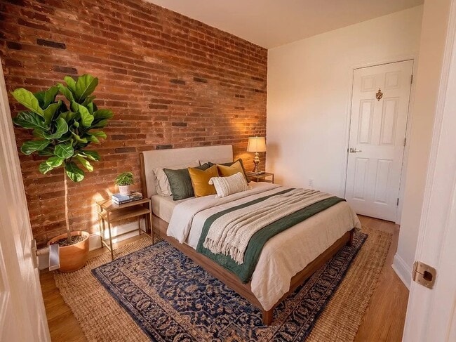 380 S 4th St Unit 7