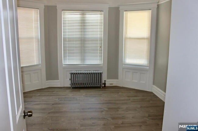 Photo - 504-506-506 Sanford Ave