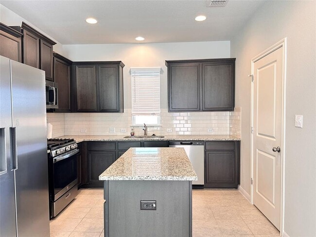 Photo - 137 Rustic Glen Dr