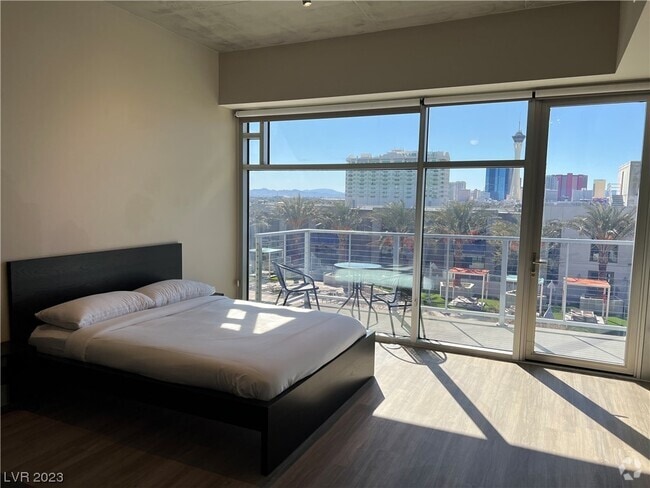 Building Photo - 353 E Bonneville Ave Unit 811 Rental