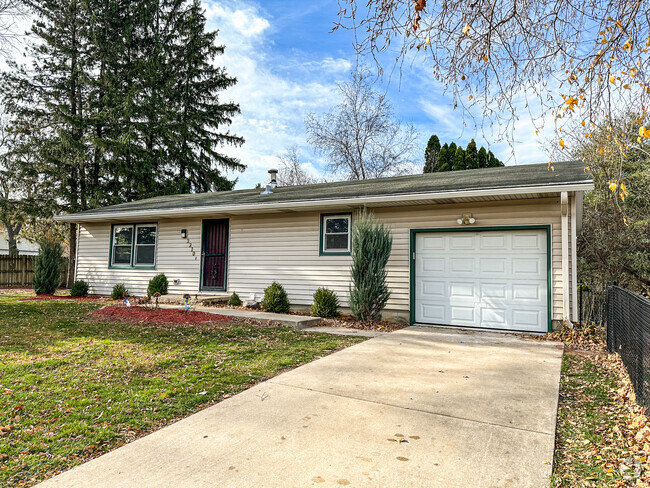 Building Photo - 2210 N Rusk Ave Rental