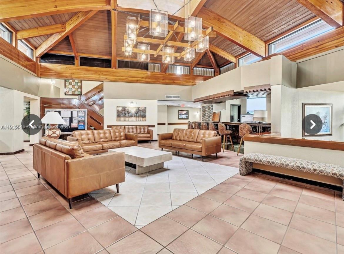 Photo - 1400 St Charles Pl Unidad 524