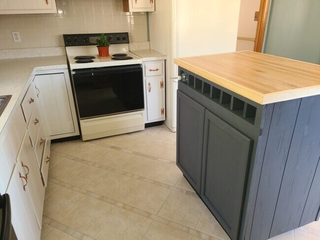 Photo - 10910 Harford Rd Unit 10910 Harford Road 1