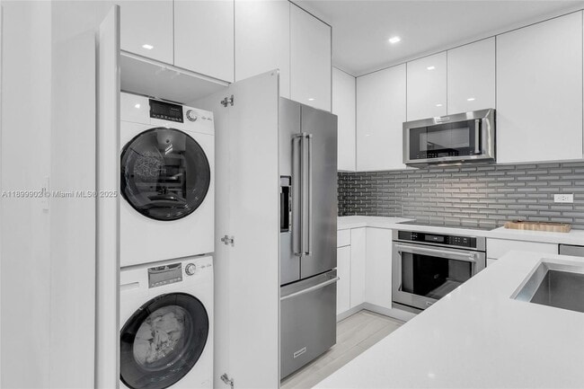 Photo - 2525 SW 3rd Ave Unit 1002