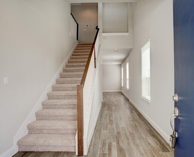 Photo - 130 Hidden Branch Cv