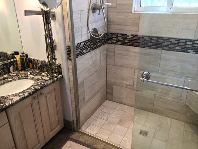 Building Photo - 1111 Fife Ave