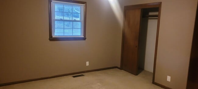 Photo - 3 Bedroom / 1 Bath Home Jonesborough, TN