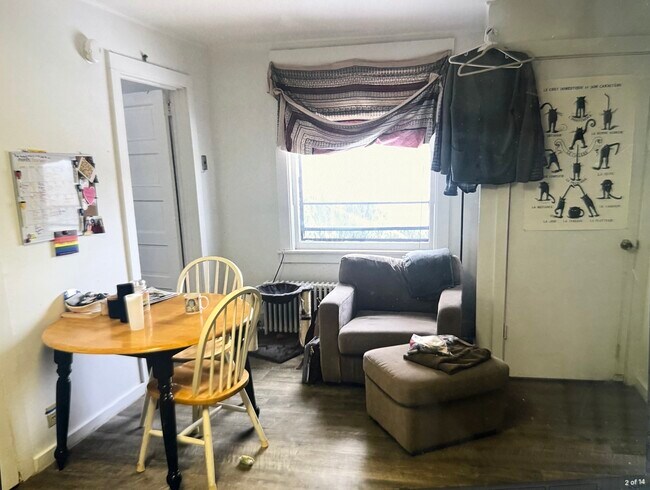 Photo - 1053 Danby Rd