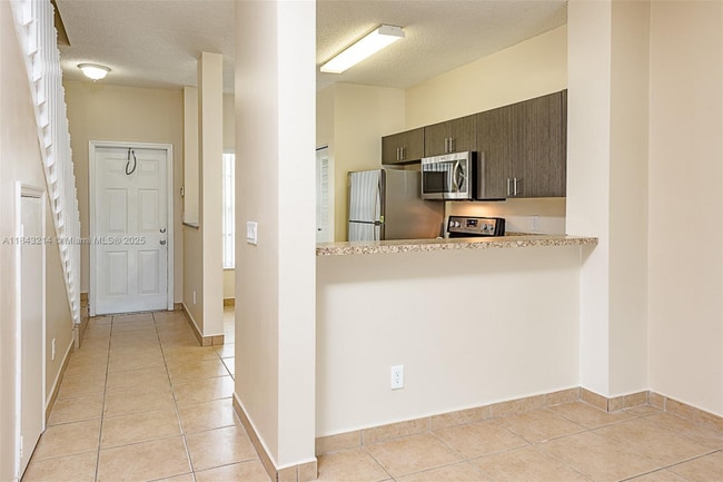Photo - 705 SW 122nd Ave