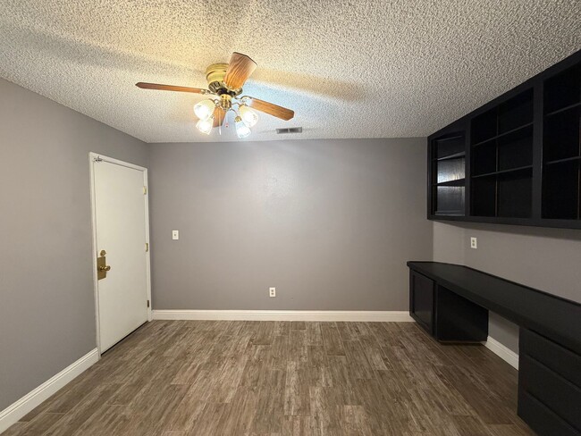 Photo - 7921 Cold Spray Ct