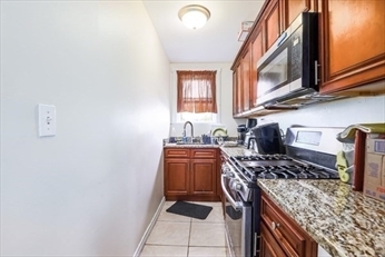 kitchen - 51 Willard St Apartments Unit 2