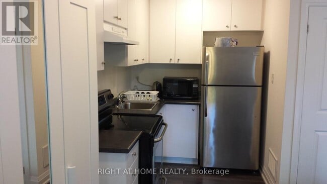 Photo - 39 Stallibrass Ln