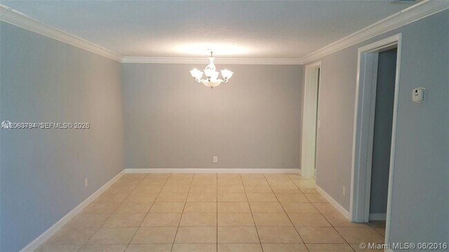 Photo - 7142 Southgate Blvd Unit 7142
