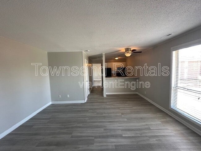 Photo - 5850 Century Oaks Dr Condo Unit E