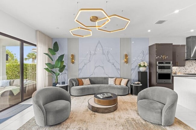12470 Solana Bay Cir
