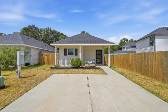 16467 Jasmine Marie Pl