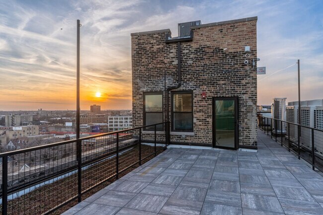 Photo - 1049 W Lawrence Ave Unit ID1058522P