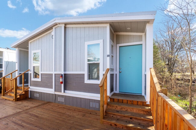 Photo - 720 Pritchett Ln