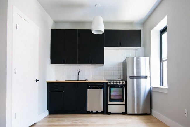 Photo - 2121 East Dauphin Street