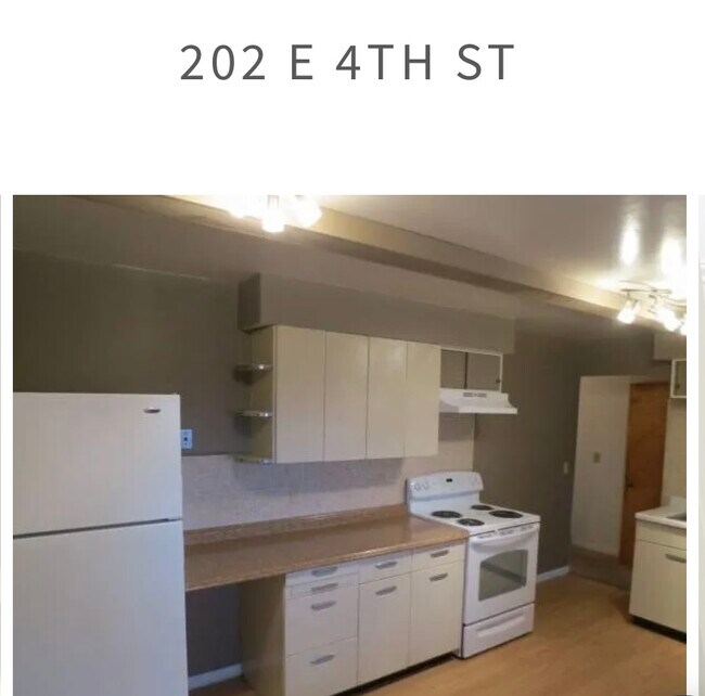 202 kitchen with view - 204 E 4th St Unit 202