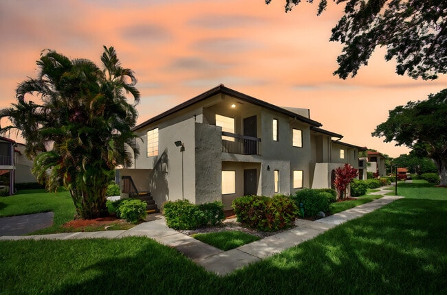 Photo - 8536 Casa Del Lago Unidad 49-B